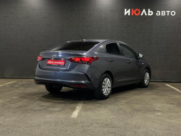 Hyundai Solaris II Рестайлинг с пробегом 2021 года, цена 1 630 000 рублей, 87731 км, седан, Автокод Объявления