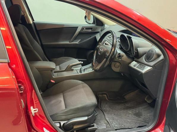 Mazda Axela II с пробегом 2013 года, цена 947 000 рублей, 142000 км, хэтчбек, Автокод Объявления
