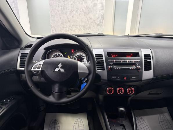 Mitsubishi Outlander II Рестайлинг с пробегом 2011 года, цена 1 345 000 рублей, 124419 км, внедорожник, Автокод Объявления