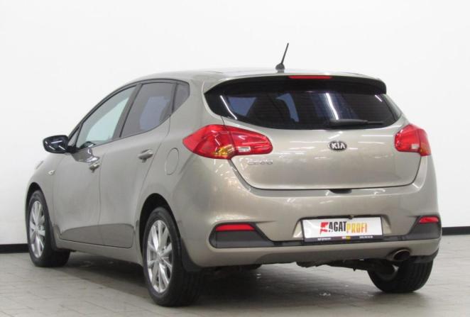 Kia Ceed II с пробегом 2012 года, цена 979 000 рублей, 186908 км, универсал, Автокод Объявления