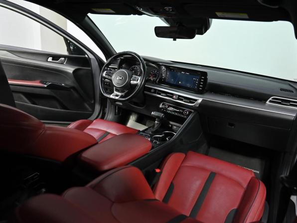 Kia K5 III с пробегом 2021 года, цена 2 549 000 рублей, 50000 км, седан, Автокод Объявления