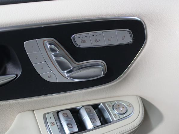 Mercedes-Benz V-Класс III (W447) Рестайлинг с пробегом 2023 года, цена 10 300 000 рублей, 57018 км, минивэн, Автокод Объявления