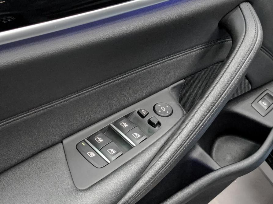 BMW 5 серии VII (G30/G31/G38) Москва  - изображение 29