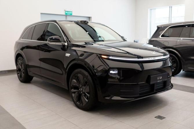 Новый Li Auto (Lixiang) L6 2025 года, цена 8 790 000 рублей, внедорожник, Автокод Объявления