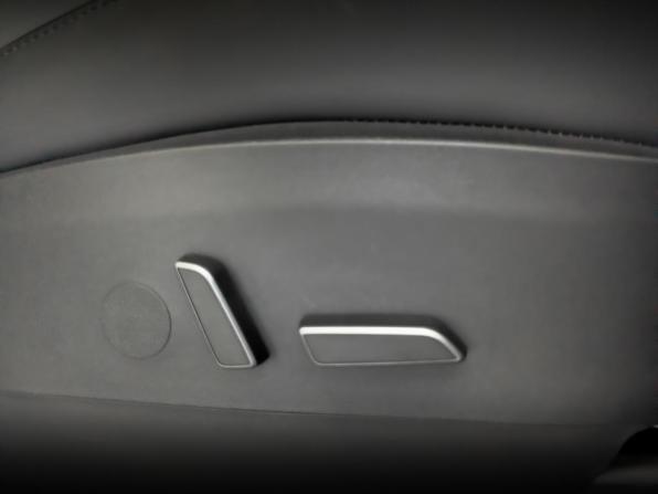 Tesla Model Y I с пробегом 2021 года, цена 4 100 000 рублей, 65205 км, внедорожник, Автокод Объявления