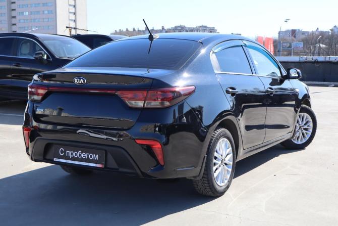 Kia Rio IV с пробегом 2019 года, цена 1 439 000 рублей, 71000 км, седан, Автокод Объявления