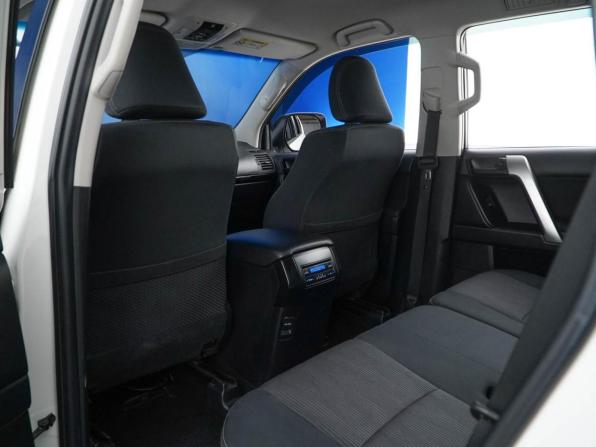 Toyota Land Cruiser Prado 150 Series Рестайлинг 2 с пробегом 2021 года, цена 4 970 090 рублей, 82039 км, внедорожник, Автокод Объявления
