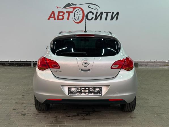 Opel Astra J с пробегом 2012 года, цена 685 000 рублей, 220000 км, хэтчбек, Автокод Объявления