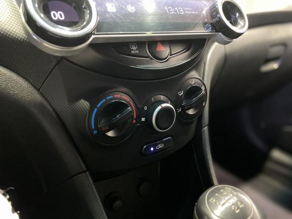 Hyundai Solaris I с пробегом 2012 года, цена 779 900 рублей, 186000 км, седан, Автокод Объявления