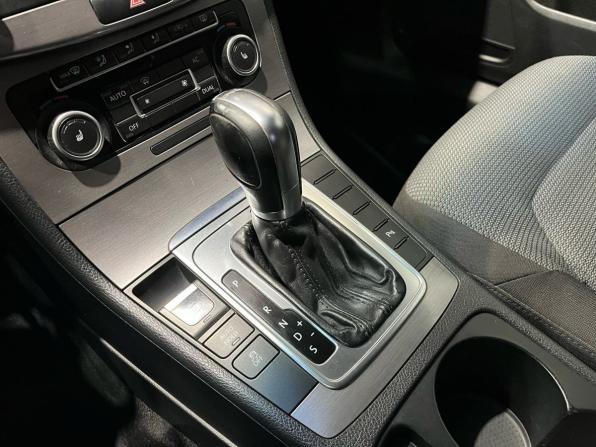 Volkswagen Passat B7 с пробегом 2011 года, цена 795 000 рублей, 221700 км, седан, Автокод Объявления