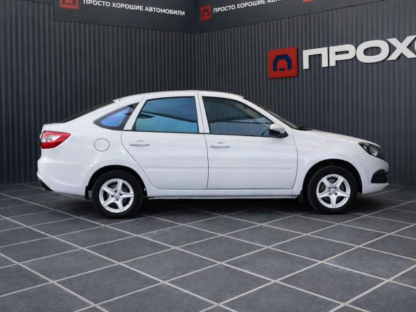 Lada (ВАЗ) Granta I Рестайлинг с пробегом 2023 года, цена 757 000 рублей, 30398 км, лифтбек, Автокод Объявления