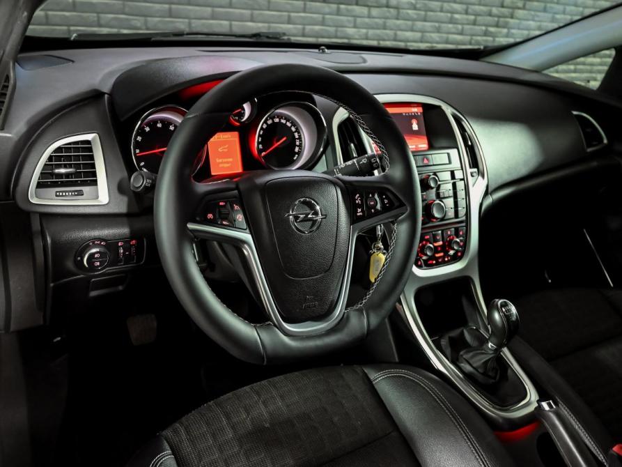 Opel Astra J Рестайлинг Екатеринбург  - изображение 10