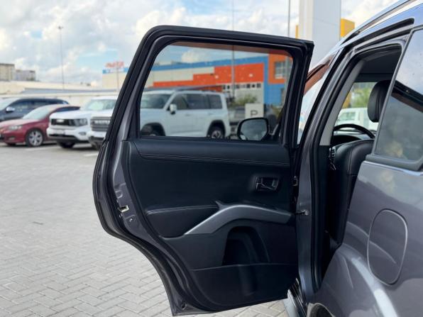 Mitsubishi Outlander II Рестайлинг с пробегом 2010 года, цена 1 250 000 рублей, 255243 км, внедорожник, Автокод Объявления