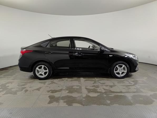 Hyundai Solaris II с пробегом 2019 года, цена 1 350 000 рублей, 107423 км, седан, Автокод Объявления