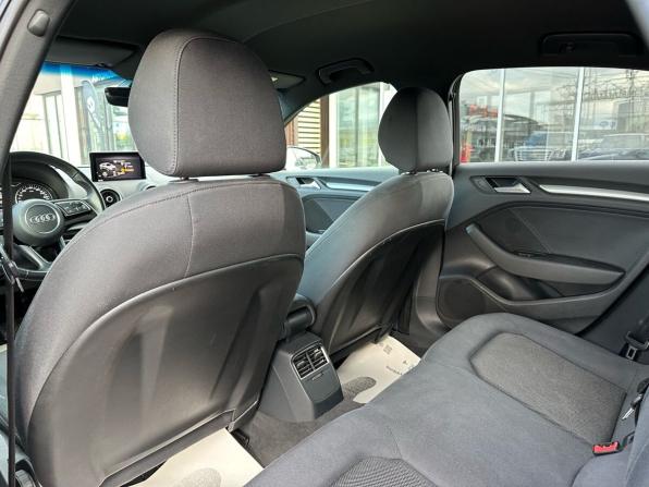 Audi A3 III (8V) Рестайлинг с пробегом 2018 года, цена 1 999 000 рублей, 104804 км, седан, Автокод Объявления