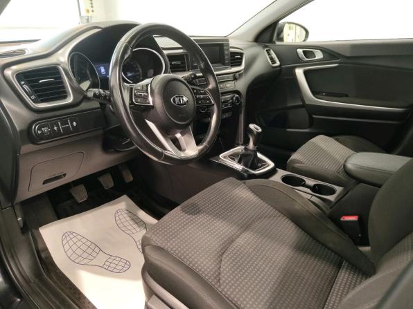 Kia Ceed III с пробегом 2018 года, цена 1 469 000 рублей, 45611 км, хэтчбек, Автокод Объявления