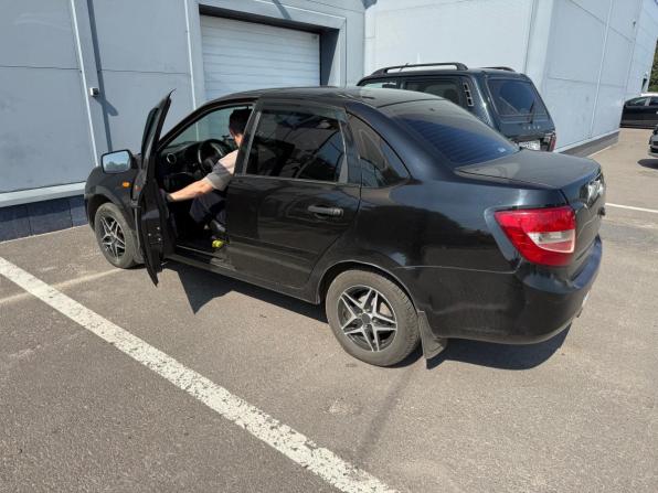Lada (ВАЗ) Granta I с пробегом 2013 года, цена 182 353 рубля, 350000 км, седан, Автокод Объявления