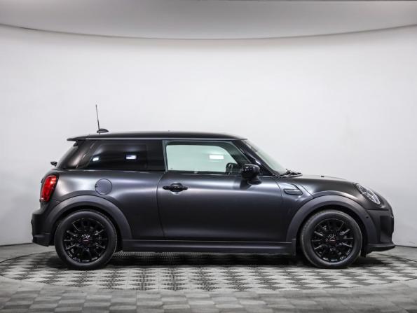 Mini Hatch III (F55/F56) Рестайлинг 2 с пробегом 2021 года, цена 2 399 000 рублей, 70681 км, хэтчбек, Автокод Объявления