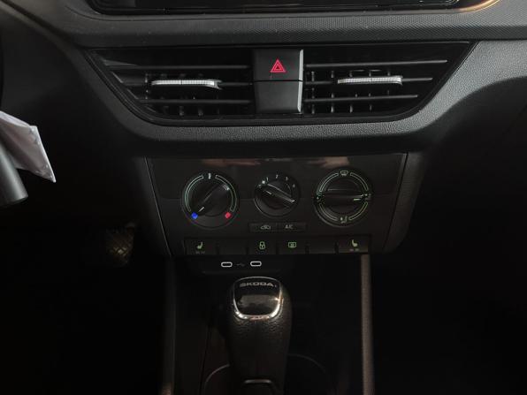 Skoda Rapid II с пробегом 2021 года, цена 1 260 000 рублей, 210969 км, лифтбек, Автокод Объявления