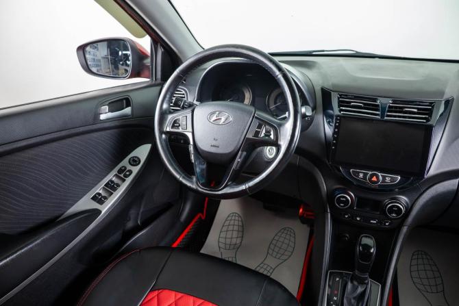 Hyundai Solaris I Рестайлинг с пробегом 2016 года, цена 1 339 000 рублей, 178700 км, седан, Автокод Объявления