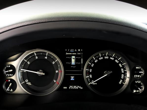 Toyota Land Cruiser 200 Series Рестайлинг 2 с пробегом 2019 года, цена 5 200 000 рублей, 253525 км, внедорожник, Автокод Объявления