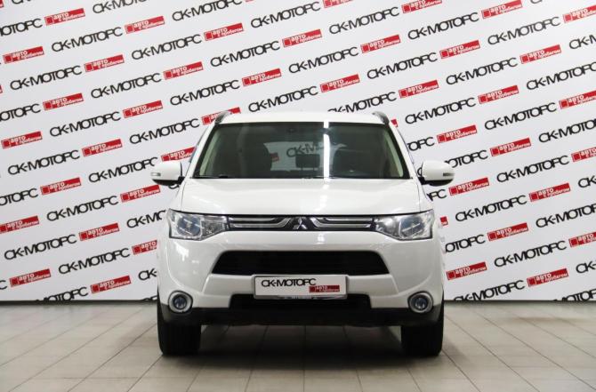 Mitsubishi Outlander III с пробегом 2012 года, цена 1 385 850 рублей, 145302 км, внедорожник, Автокод Объявления