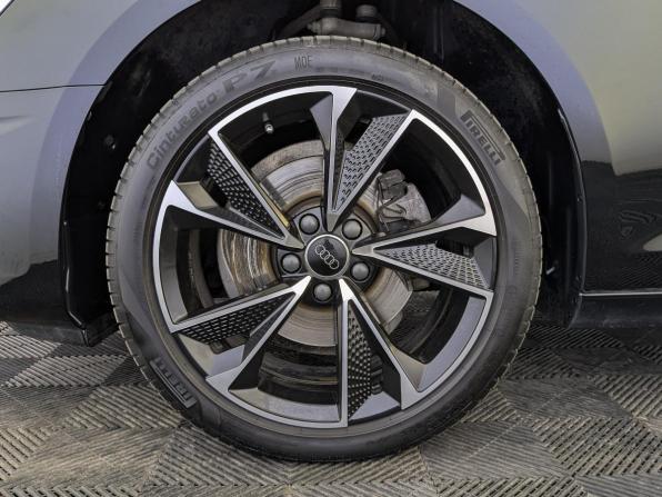 Audi A4 V (B9) Рестайлинг с пробегом 2022 года, цена 4 115 500 рублей, 23700 км, седан, Автокод Объявления