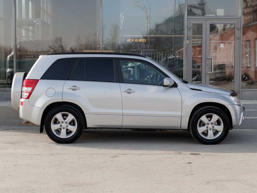 Suzuki Grand Vitara II Рестайлинг Новосибирск  - изображение 4