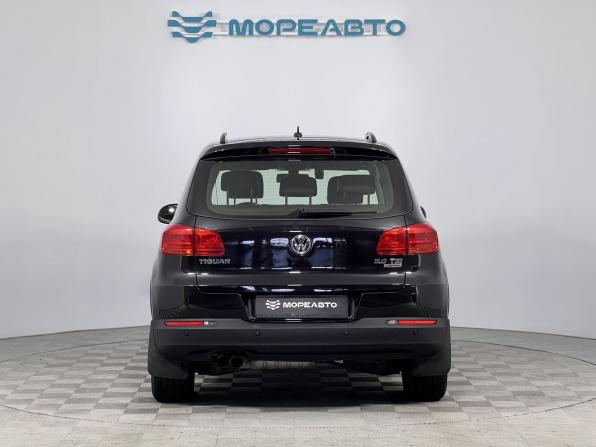 Volkswagen Tiguan I Рестайлинг с пробегом 2016 года, цена 1 790 000 рублей, 132000 км, внедорожник, Автокод Объявления