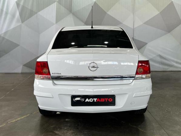 Opel Astra H Рестайлинг с пробегом 2012 года, цена 620 000 рублей, 182435 км, седан, Автокод Объявления