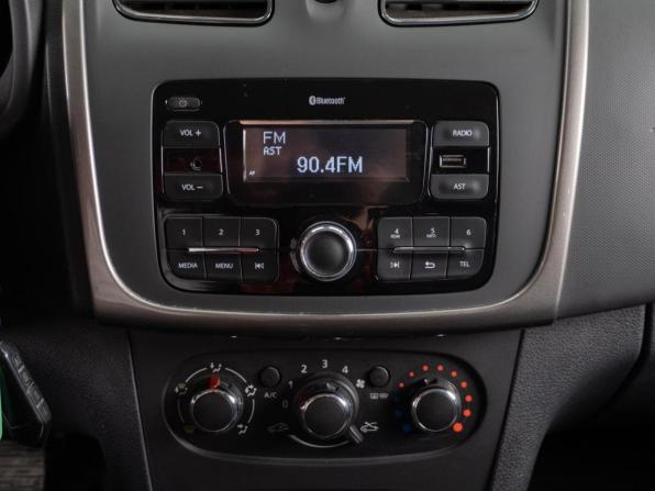 Renault Logan II Рестайлинг с пробегом 2020 года, цена 1 089 000 рублей, 48481 км, седан, Автокод Объявления