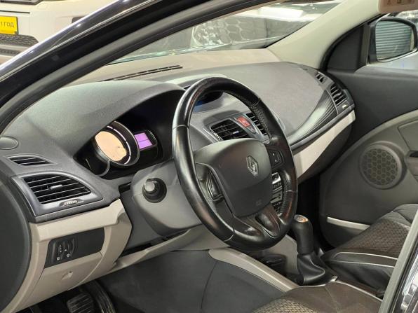 Renault Megane III с пробегом 2010 года, цена 560 000 рублей, 520000 км, хэтчбек, Автокод Объявления