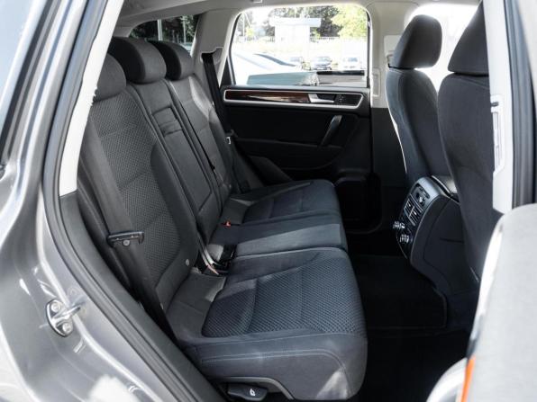 Volkswagen Touareg II с пробегом 2010 года, цена 1 590 000 рублей, 249051 км, внедорожник, Автокод Объявления