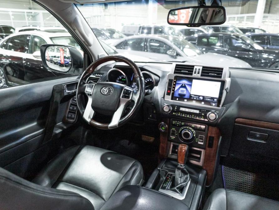 Toyota Land Cruiser Prado 150 Series Рестайлинг 1 Санкт-Петербург  - изображение 12