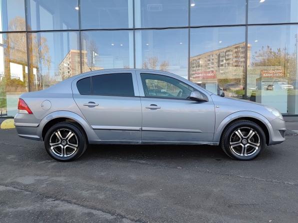 Opel Astra H Рестайлинг с пробегом 2008 года, цена 305 000 рублей, 282538 км, седан, Автокод Объявления