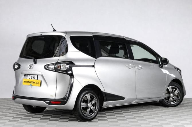 Toyota Sienta II Рестайлинг с пробегом 2021 года, цена 1 549 000 рублей, 98540 км, компактвэн, Автокод Объявления