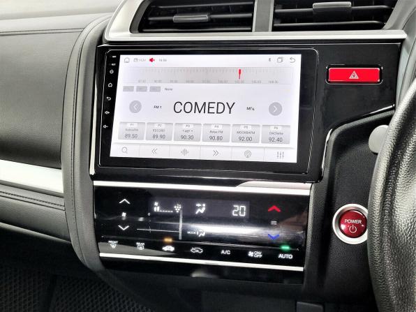 Honda Fit III с пробегом 2016 года, цена 870 000 рублей, 263329 км, хэтчбек, Автокод Объявления