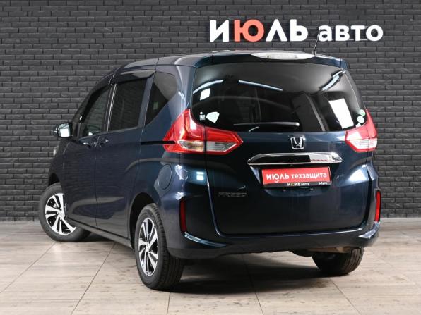 Honda Freed II с пробегом 2018 года, цена 1 590 000 рублей, 62517 км, компактвэн, Автокод Объявления