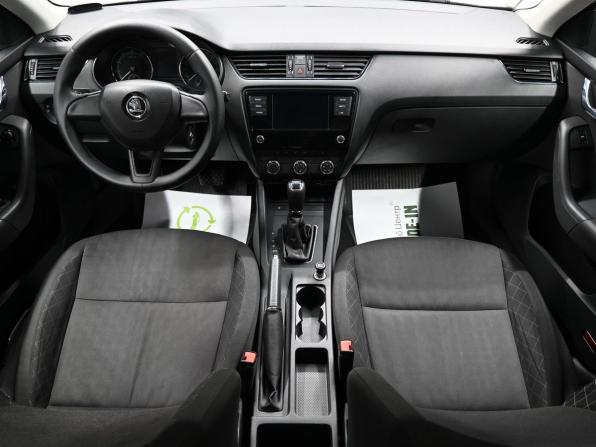 Skoda Octavia III (A7) Рестайлинг с пробегом 2018 года, цена 895 000 рублей, 320419 км, лифтбек, Автокод Объявления
