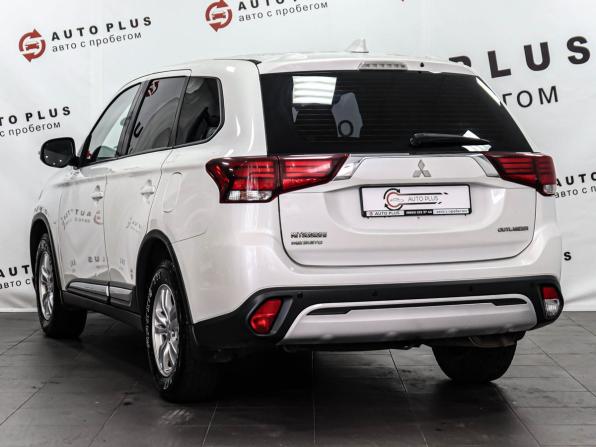 Mitsubishi Outlander III Рестайлинг 3 с пробегом 2019 года, цена 1 999 000 рублей, 157642 км, внедорожник, Автокод Объявления