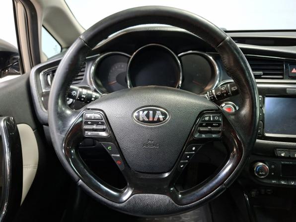 Kia Ceed II Рестайлинг с пробегом 2016 года, цена 1 229 000 рублей, 180167 км, универсал, Автокод Объявления
