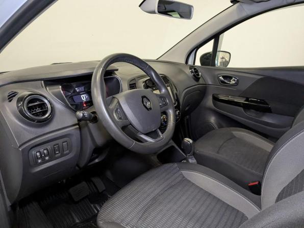 Renault Kaptur I с пробегом 2017 года, цена 1 345 000 рублей, 120482 км, внедорожник, Автокод Объявления