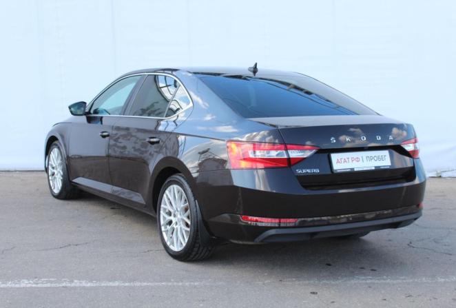 Skoda Superb III Рестайлинг с пробегом 2021 года, цена 2 380 000 рублей, 90528 км, лифтбек, Автокод Объявления