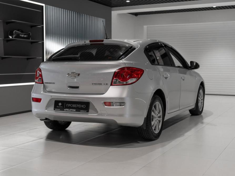 Chevrolet Cruze I Рестайлинг Москва  - изображение 5