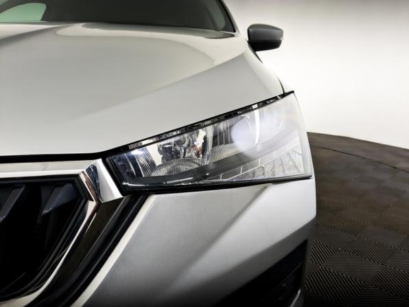 Skoda Rapid II с пробегом 2021 года, цена 1 470 000 рублей, 76273 км, лифтбек, Автокод Объявления