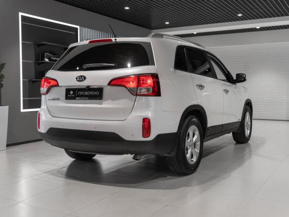 Kia Sorento II Рестайлинг с пробегом 2015 года, цена 1 395 000 рублей, 303838 км, внедорожник, Автокод Объявления