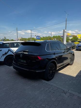 Volkswagen Tiguan II с пробегом 2018 года, цена 2 210 000 рублей, 155505 км, внедорожник, Автокод Объявления