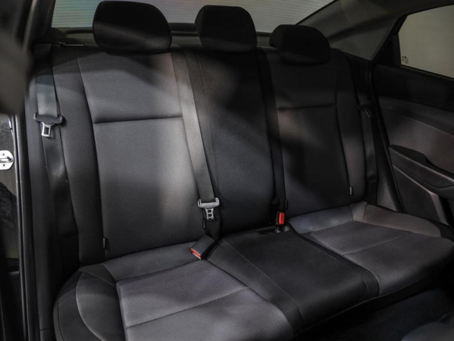 Hyundai Solaris II Санкт-Петербург  - изображение 25