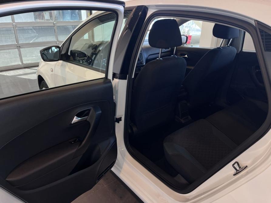 Volkswagen Polo V Рестайлинг Чебоксары  - изображение 24