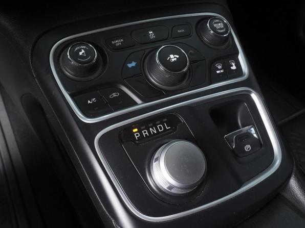 Chrysler 200 II с пробегом 2015 года, цена 1 149 000 рублей, 199973 км, седан, Автокод Объявления